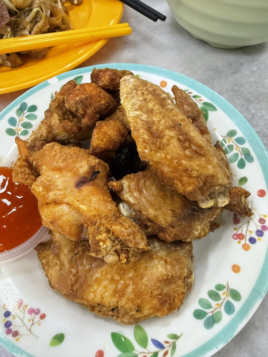 yuliudev's tweet photo. 一天五顿也吃不够槟城的美食😭 https://t.co/R00GQkI4DE