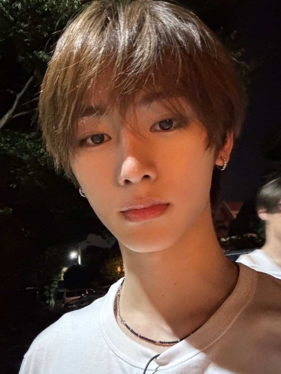0s2o0q's tweet photo. 아모서리권법ㄹㅇ웃겨 또배워갑기니 https://t.co/rL1FXHaCro
