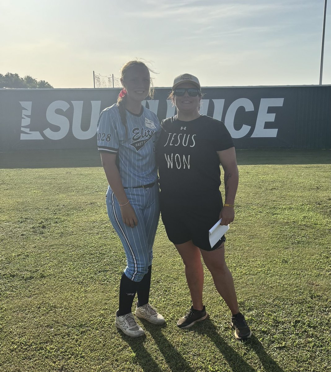 Allie_C03's tweet photo. Enjoyed camping at @LSUEBengalsSB yesterday! Thank so much to @CoachCollins_11 and her staff for a great day and great feedback! #GeauxBengals https://t.co/NI4nplhGNm