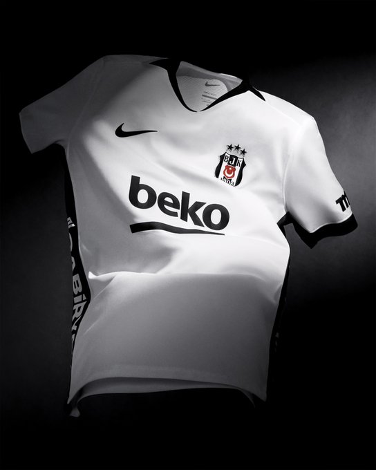 Eaglemedia__'s tweet photo. Beşiktaş bu akşam beyaz forma ve beyaz şort ile sahaya çıkacak 🦅 https://t.co/yYuEQknpRE