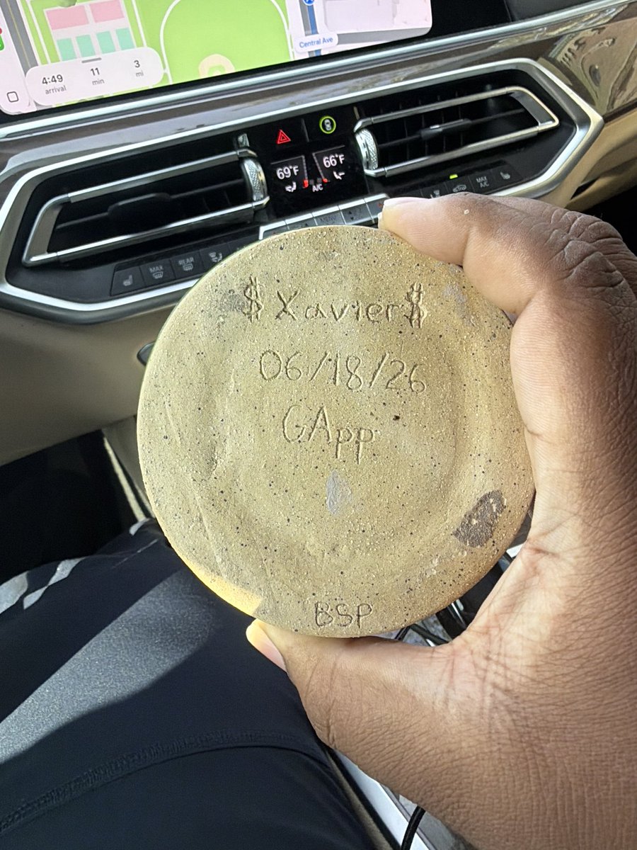 offWhiteDex's tweet photo. Broaden my horizons … took a pottery class https://t.co/ruP2ERjwBa