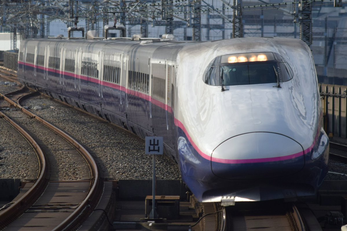 657K1_Hitachi's tweet photo. ・201B
E2系1000番台 J75編成
・251B
E2系1000番台 J72編成
久々にJの朝運用を撮影してきました。
2026.7.30 大宮 https://t.co/lUMvyqybdb