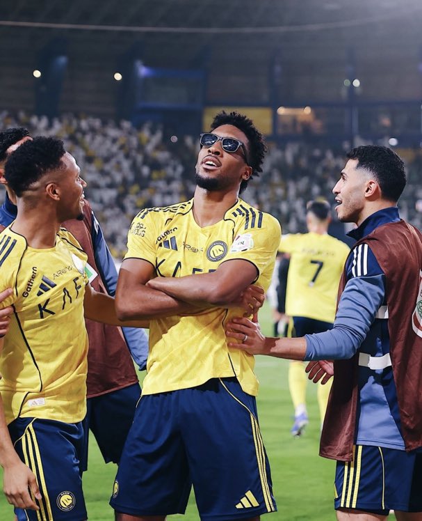 AlthqilAbdullah's tweet photo. @AlNassrFC انا فهمتها 😁 https://t.co/sHH4TlDChm