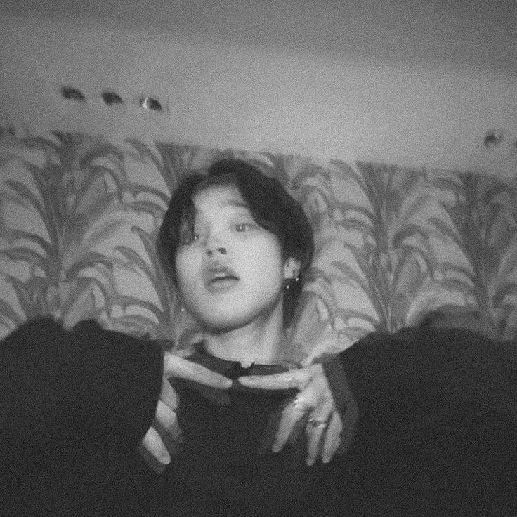 777withlove's tweet photo. jimin is so petal coded https://t.co/kPdpvrj14O