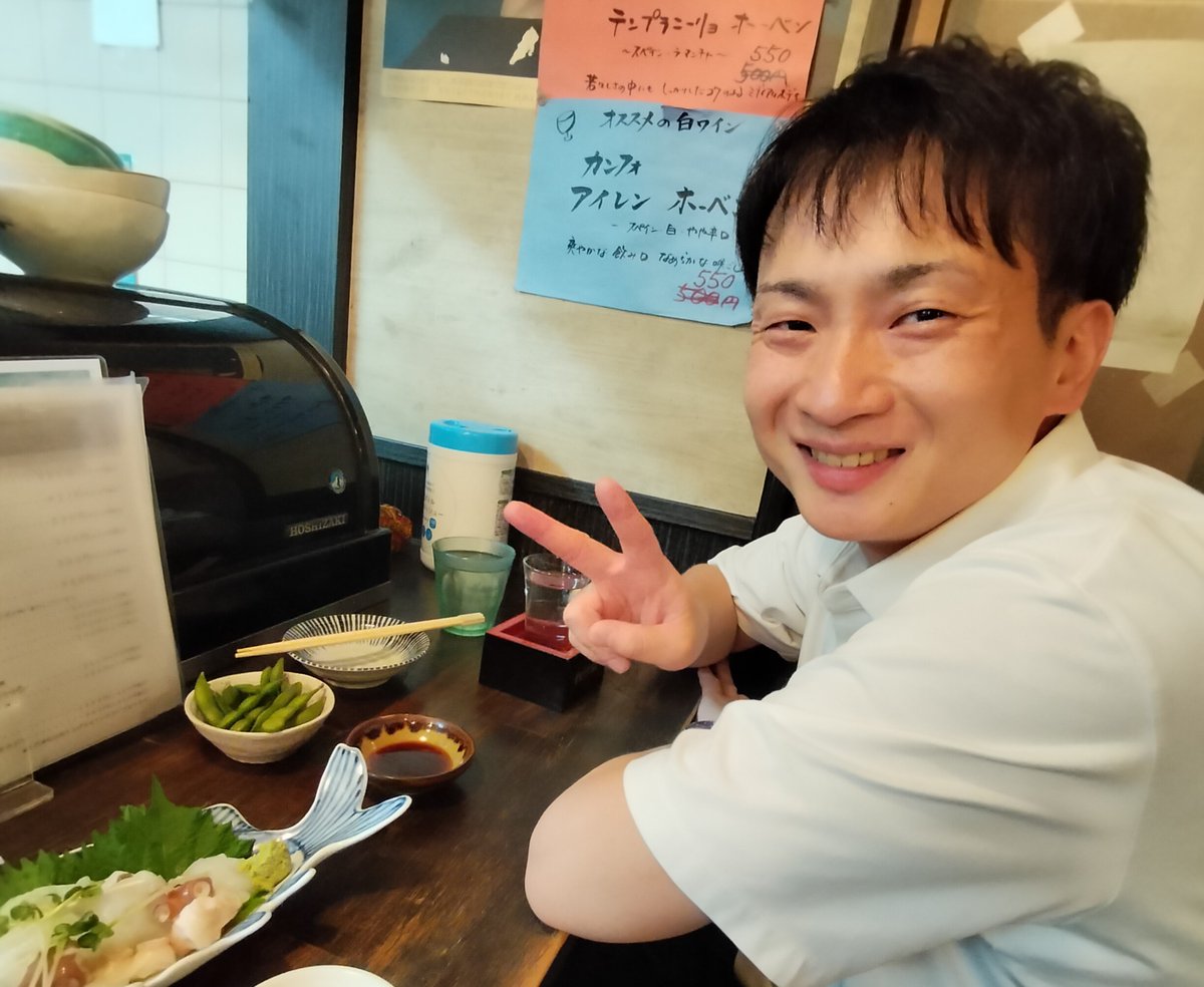 okuno_'s tweet photo. やはり善明さんは素敵すぎ。
事務長✕医療技術部長✕地域連携室は伊達じゃないわ。
「僕はみんなのパシリなんで！」　
「低姿勢が正義なんですよ」
など、名言が連発すぎるw
内なる炎は燃えたぎってるのに、常に冷静に対応できるのは本当に強い人だと思う https://t.co/2GnZ3XT1yd