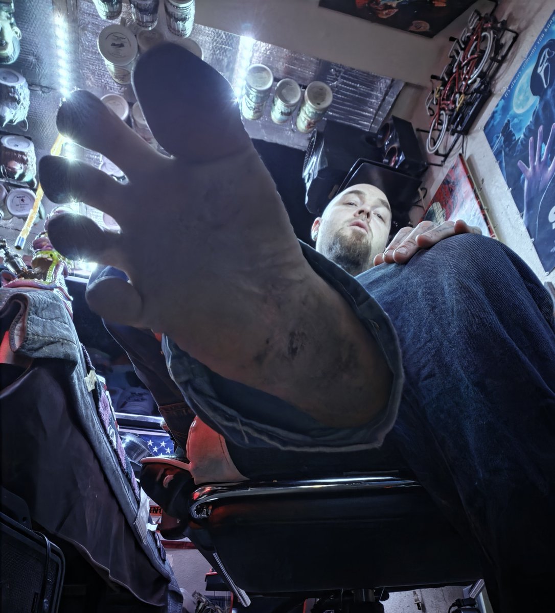 AzrielBeast's tweet photo. Just stepping on another cockroach with a wallet big boss putting u in ur place gas up cash up no need for space  #subhuman #feet #boots #findom #alphamale #popperpig #cashmaster #fetish #bdsm #subpig #simp #financialdomination
@MASTER_UPDATES https://t.co/Rx0R80VSNv