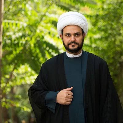 Magd986's tweet photo. أتضح أن العمامة البيضاء تتفوق على السوداء 
في المواقف https://t.co/SXTjnkKTHF