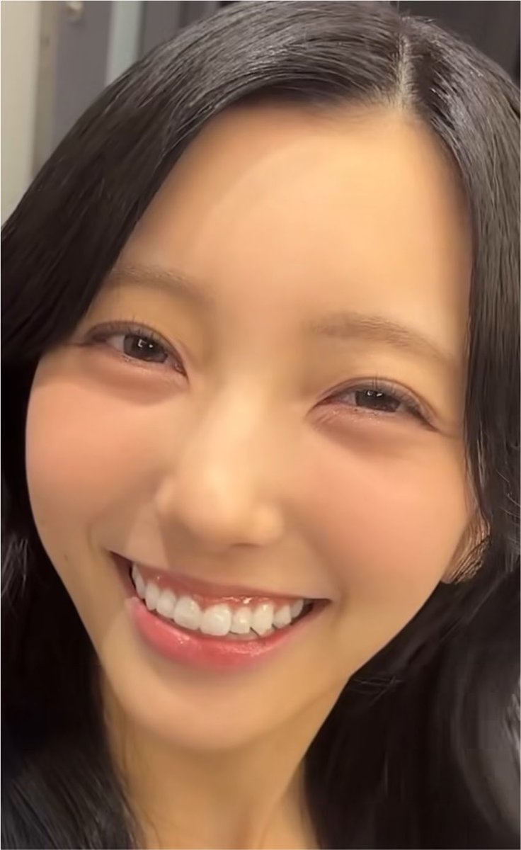 aqnfq's tweet photo. 4期生のくっさい顔まんこに囲まれて幸せ♡ https://t.co/mvyYNCFgTo