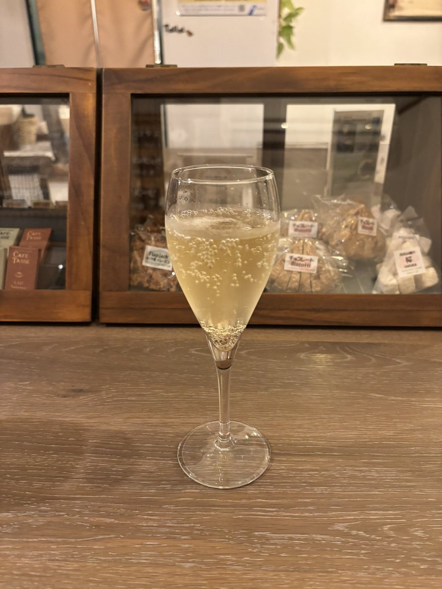 Ino038's tweet photo. 久しぶりに渋沢巡り
①ろばたや🍺
②calva🍾

#秦野 https://t.co/nsi14X1pus