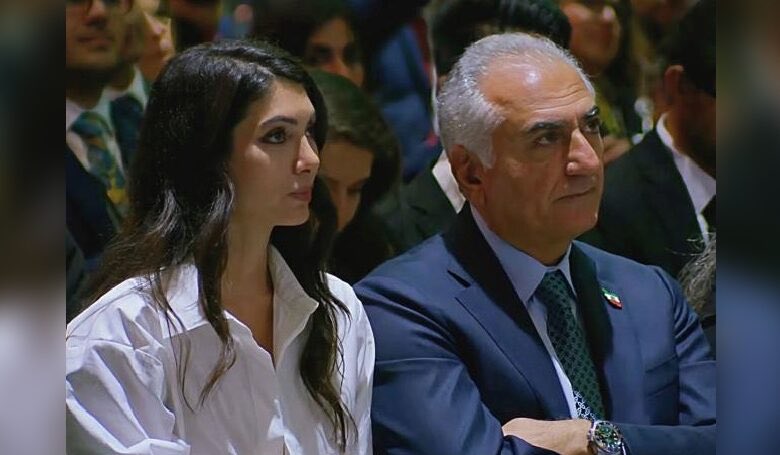 SGhasseminejad's tweet photo. اینکه شاهزاده رضا پهلوی در چهل و چند سال گذشته برای مبارزه با جمهوری اسلامی حقوق نگرفته نقطه قوت او و مایه افتخار است، نه نقطه ضعف.
شاهزاده رضا پهلوی اگر می‌خواست می‌توانست مبارزه را رها کند، به پشتوانه نامش و شبکه ارتباطیش و شخصیتش وارد کسب و کار شود و زندگی راحت و‌ بسیار مرفه‌تری داشته باشد و‌ خودش و خانواده‌اش را درگیر مخاطرات و هدف حملات نکند.