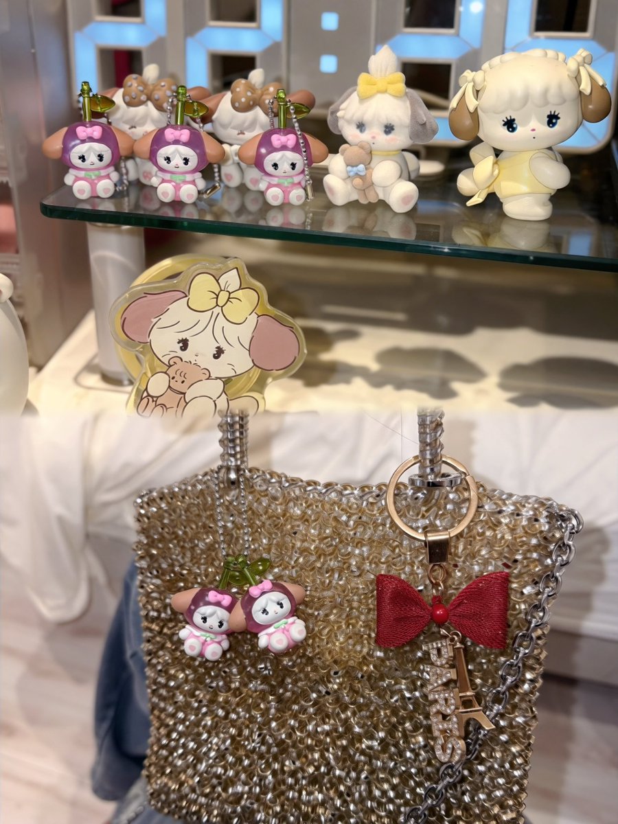 mel2lO's tweet photo. 仕事終わりにダッシュして無事スフレげっと🐶💘
アンテプリマにもつけた❕かわいい〜^>~<^✨🎶 https://t.co/gqiHMBzwz9
