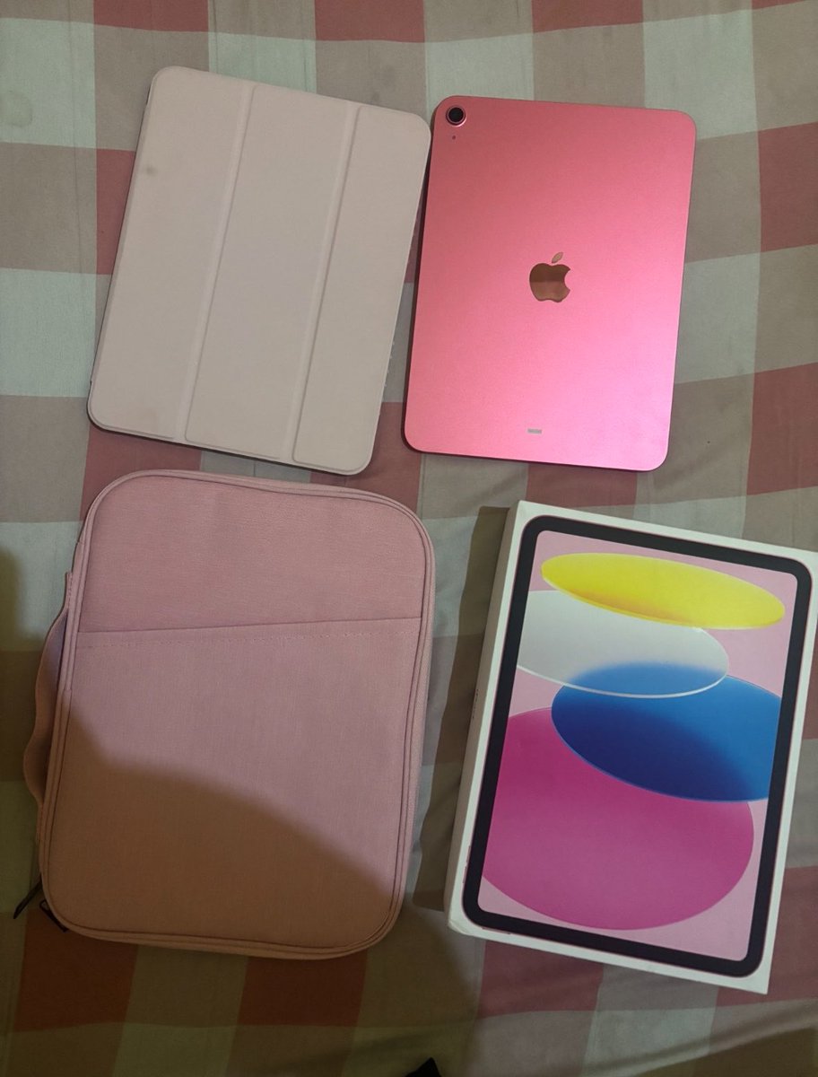 floweryaiaa's tweet photo. 🌸 WTS iPad Gen 11 Pink 128GB 🌸

Dijual iPad Gen 11 warna Pink kapasitas 128GB.

✨ Kondisi:
• Full set (dus, charger, kabel lengkap)
• No minus, mulus seperti baru
• Normal 100%, semua fungsi aman
• Jarang dipakai
• iCloud clear &amp; siap pakai https://t.co/RLxYV49ToW
