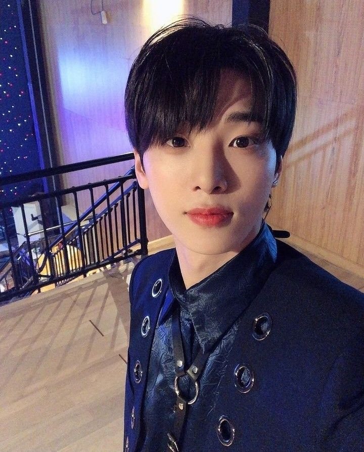 UpdateKBoys's tweet photo. 🎉🎂 Feliz aniversário para o Roni (ex-XD) que hoje completa 33 anos!
#HAPPYRONIDAY
#RONI #로니 https://t.co/1MxQwjUixS