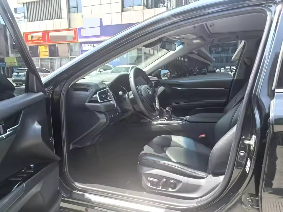 MedihubEnt's tweet photo. Camry 2021 Model 2.0G Luxury Edition

Price: ₦ 32,814,558

Buying | Shipping | Clearing

🌍 We handle the sourcing, inspection, export processing, shipping coordination, and logistics — giving you a smooth and transparent vehicle importation experience.

Join our Vehicle Pre-Order WhatsApp Group through the link in our bio.

#viralpost #CarImportation #VehicleSourcing #CarsNigeria #ChinaCars #PreOrderCars