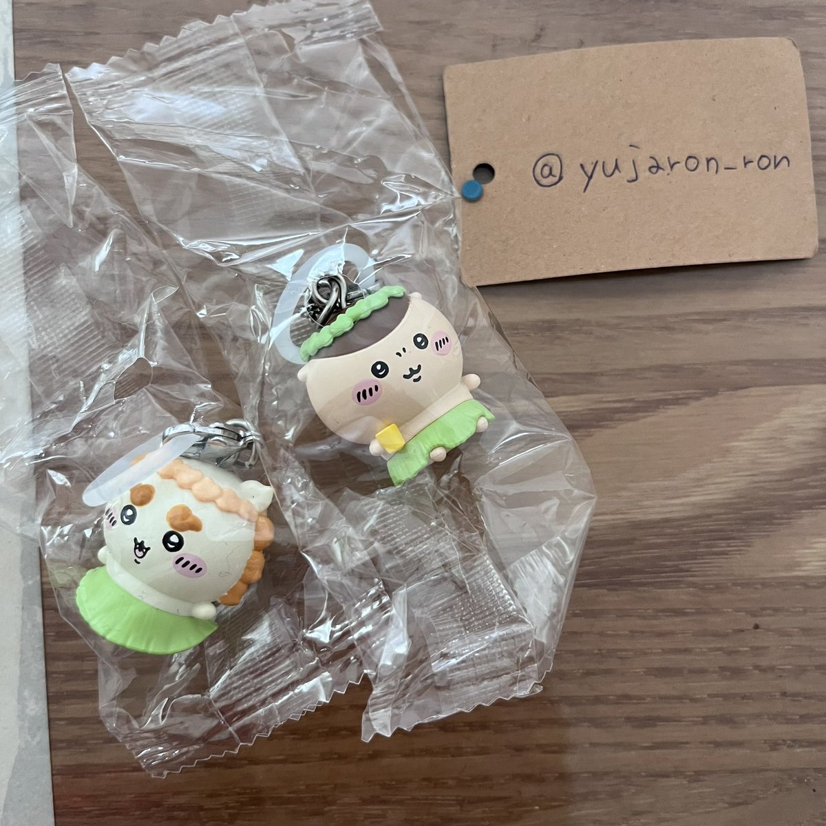 yujaron_ron's tweet photo. 映画ちいかわ 入場者特典 第1弾 
チャームミニフィギュア めじるし 交換

【譲】くりまんじゅう、シーサー
【求】モモンガ、ハチワレ

交換希望です！
よろしくお願いします🙇 https://t.co/fwd44NLCKg