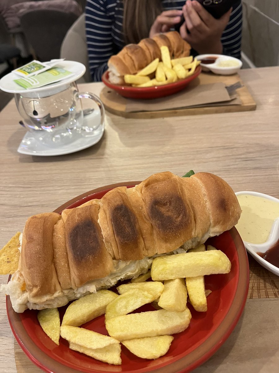 oliverpr03's tweet photo. provecho x3 🐽💗 https://t.co/JwvIfZ6Lix