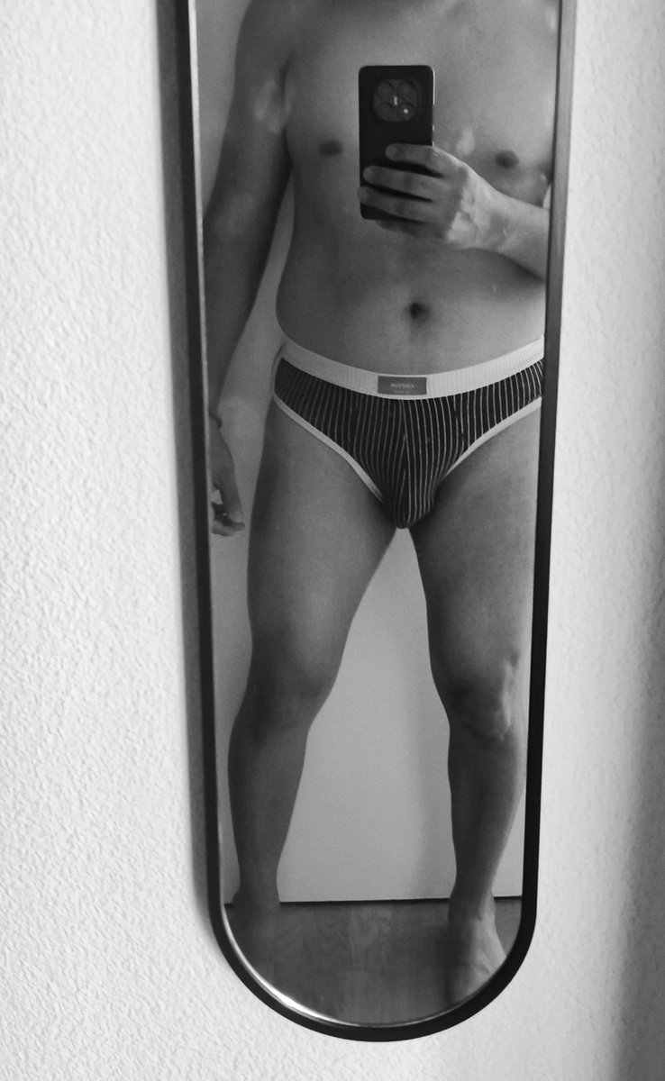 jungealt25's tweet photo. What do you think of my body? Would you get me pregnant? #sissy #sissyslut #sissycd #femboy #feminine #slut  #feminisation #cumslut  #bottom #submissive #fem #sissycaption #whore #cockhungry #cockslut #bbc #bnwo #bwc #daddygay #gaydaddy #bear https://t.co/abFy7BE3EQ