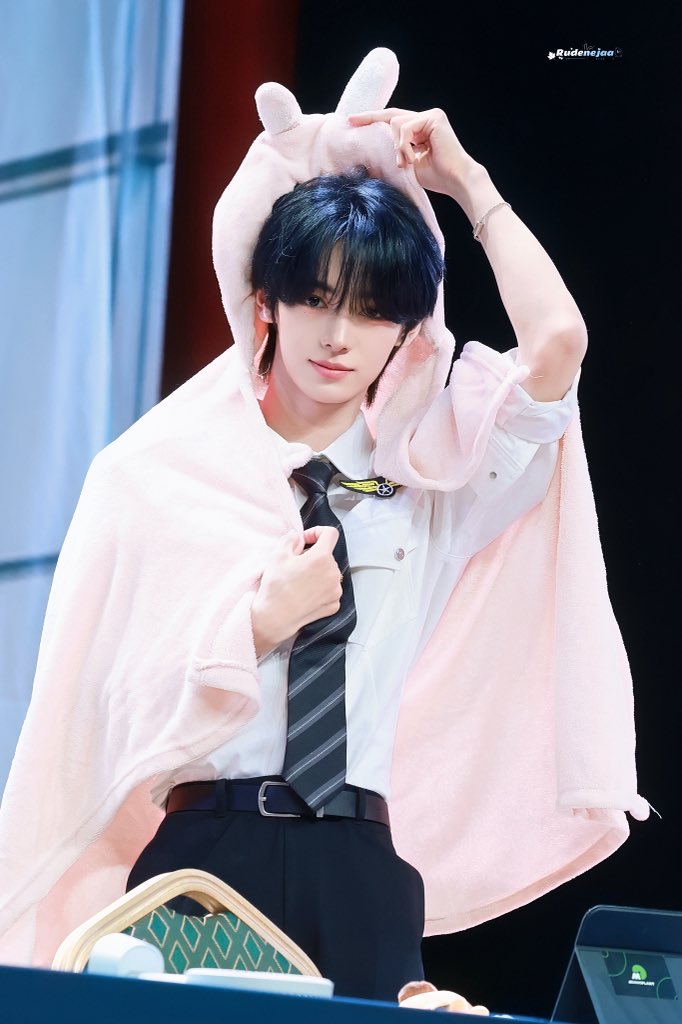Rudenejaa's tweet photo. 260730

#韩振 #한진 #HANJIN #ハンジン #TWS #투어스 https://t.co/YMdxnnmR1l