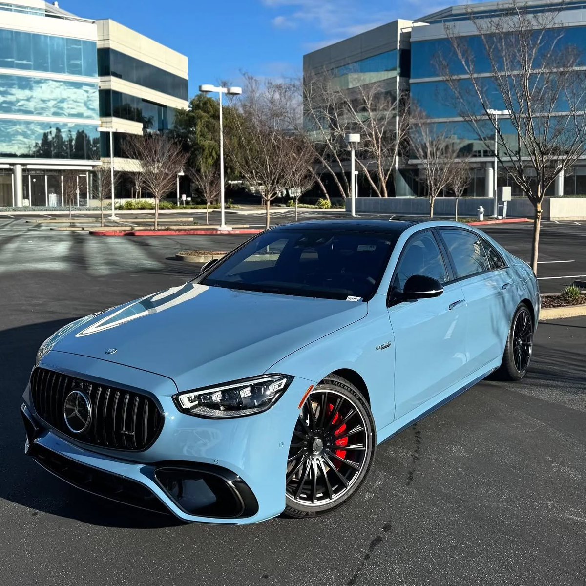 LuxuryMercedes's tweet photo. Mercedes AMG S63 E performance https://t.co/NkFQXuTk90