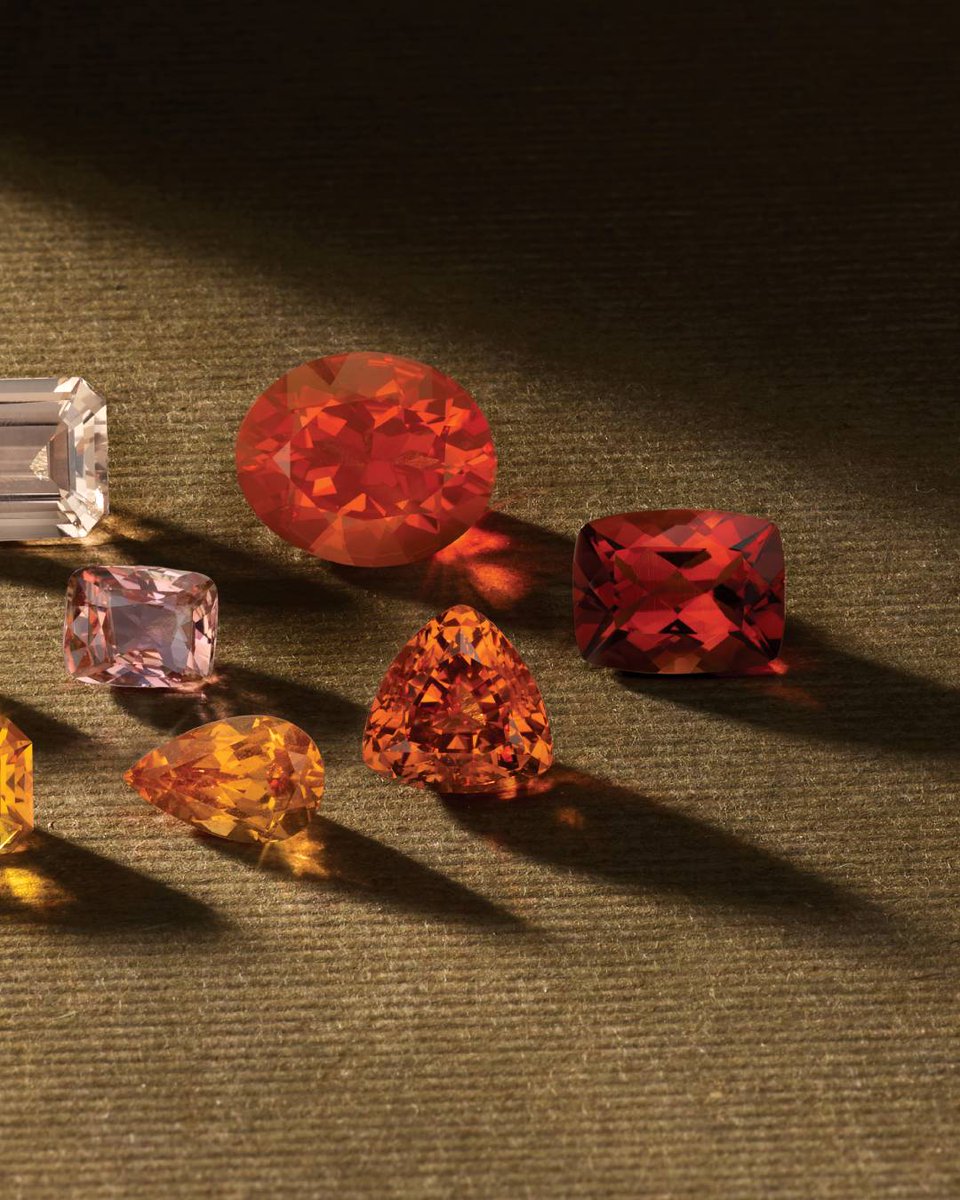 StullerInc's tweet photo. Amber Glow brings together yellow and orange gemstones that radiate warmth, like golden hour you can wear. ✨🧡🌅 https://t.co/K0r30UYKso