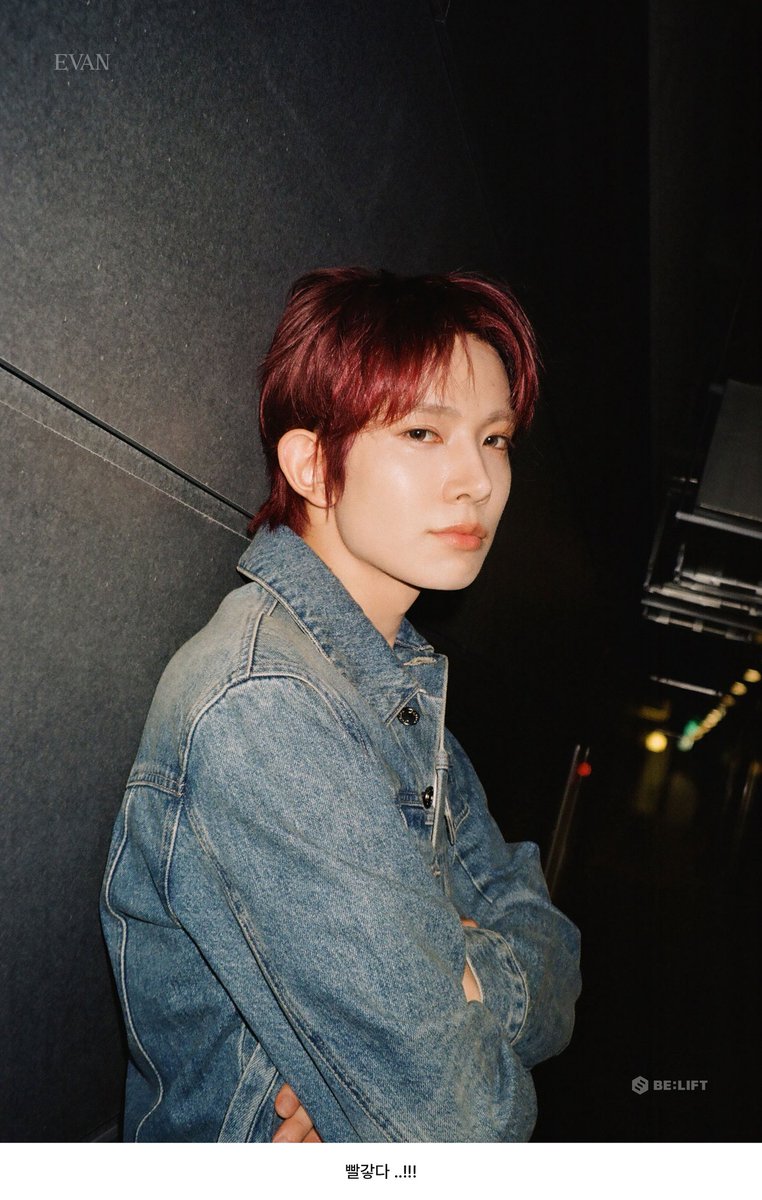 Sayuri77xve's tweet photo. After the Cut: Film Notes 🎞️
Behind the Scenes with EVAN  

We finally got to compare our answers! 💕
 #EVAN
 #RIDE_OR_DIE https://t.co/QupFJEurXB