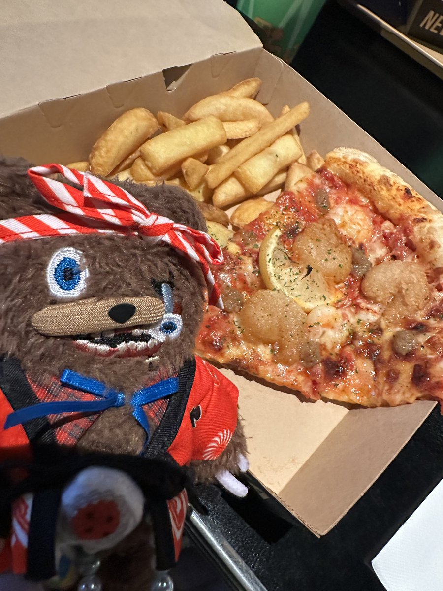 HAMIDELHamikuma's tweet photo. ルイズ N.Y. ピザパーラーの
ガーリック・シュリンプ🍕
美味しかったなぁ〜😝
また食べたい Death🐻
#USJファン
#ルイズNYピザパーラー🍕 https://t.co/CK38QF5PyH