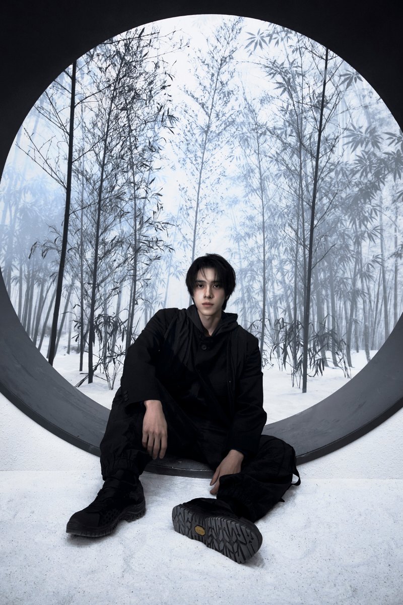 WayV_official's tweet photo. WayV 'Vision Wings' Teaser: yīn and yáng #HENDERY

WayV The 8th Mini Album 【Vision Wings】
➫ 2026.08.10 (CST/KST)

💿Pre-order
https://t.co/RwlOpqnmZr

EVERYTHING, ALL AT ONCE, NEO
https://t.co/K8oziWjjLn

#WayV #威神V #鸢
#WayV_VisionWings
#NCT_10TH_ANNIVERSARY https://t.co/pQ5ywee2Wi