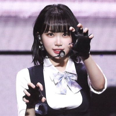 yy444c's tweet photo. Happy Birthday to the one and only Chaewon.

TIME TO CELEBRATE CHAEWON
#TimeToChaelebrate
#여름의인트로_김채원 https://t.co/NsUWDDvfN8