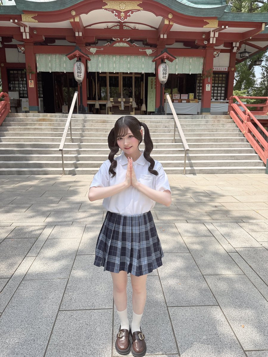 Kareai_miharu's tweet photo. #HoneyWorks さんのカバー曲「#イジワルな出会い」のDance Performance Videoが公開され���した😈💗
とっても素敵な神社で撮影していただいたよ⛩かわいい振り付けや表情に注目してたくさん #みはるっく してね👌🏻 https://t.co/MobGi40bGy