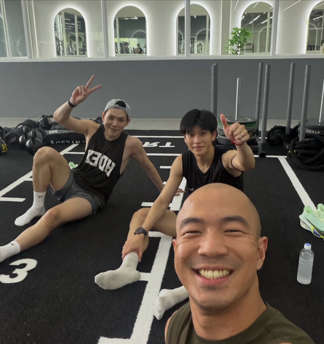 1402lil's tweet photo. I was checking their tagged posts on IG and came across this. And I was like “Wait, you two worked out together today?” 🤣 I thought Ou went alone

Cre: boss_bic
#DaouOffroad #ต้าห์อู๋ออฟโรด https://t.co/PhhsK1s0j4