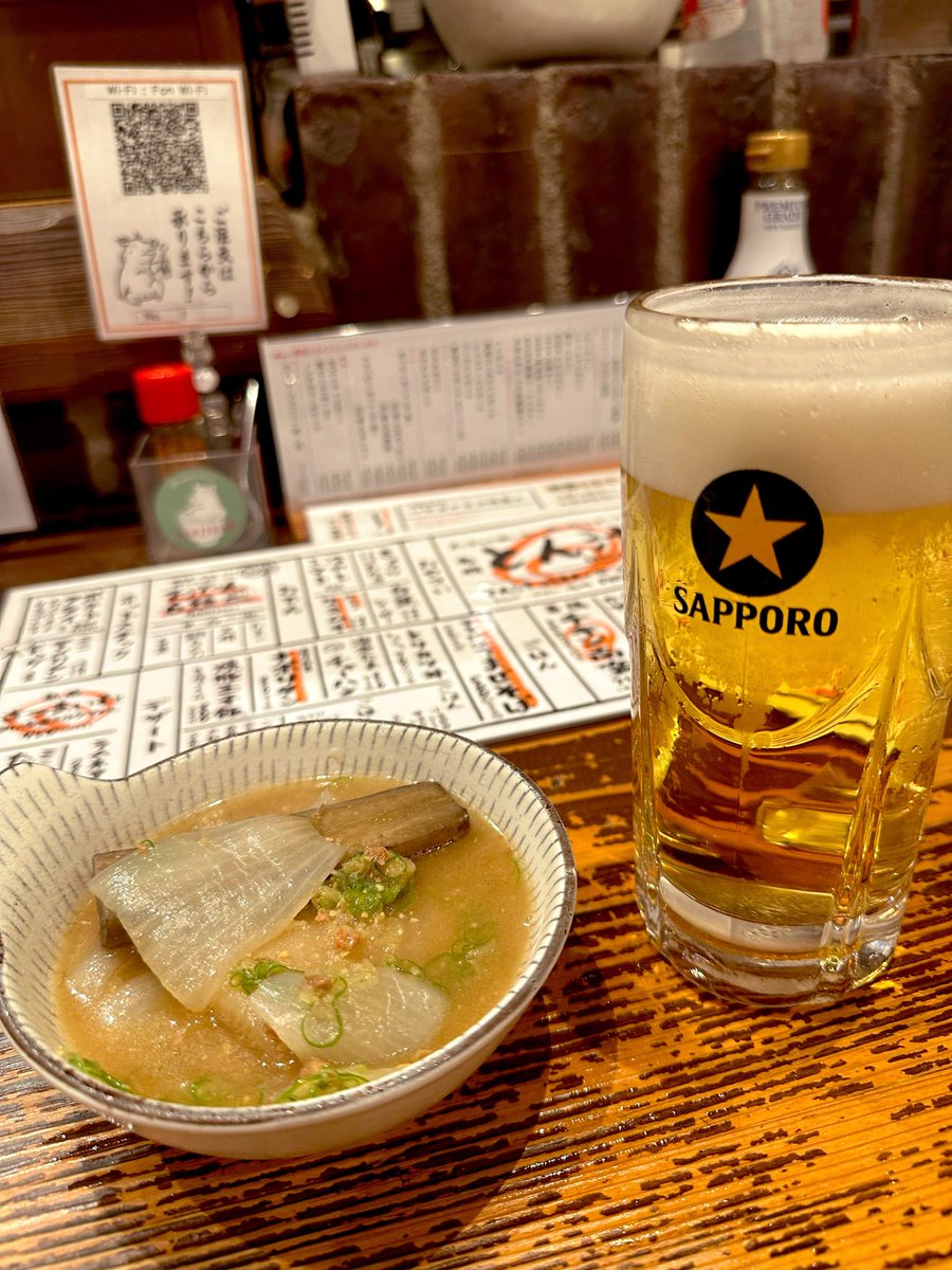 miyomaru66's tweet photo. 今日から転職インターバルで1ヶ月の夏休み。
ダラけず怠けずとりあえず生で🍻 https://t.co/Plxe8r5Jei