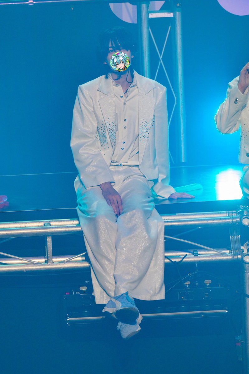 osusi0303's tweet photo. ライブ写真ぶっ放し配信見てくれた子ありがとー！！！！

閲覧5000人超え素直に嬉しい😌
名古屋公演もぶちかまさせていただく！！
一緒に最高の夏にしよなあああ！！！

#うぃあすに２ https://t.co/OWoZ0Sg7gy