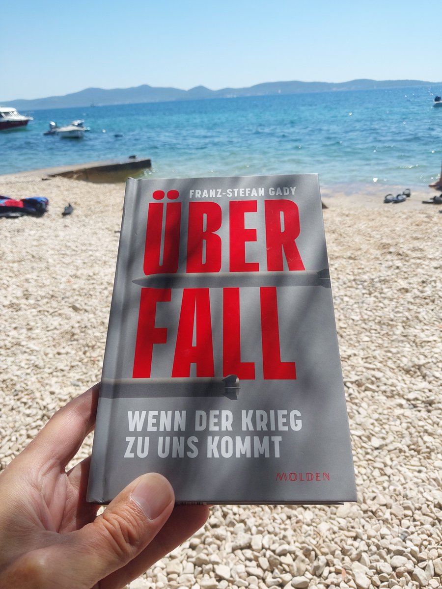 AlfredHoch's tweet photo. Top-Lesetipp (nicht nur im Urlaub): @HoansSolo analysiert ein Eskalationszenario zwischen NATO bzw. EU und Rußland sowie die Rolle 🇦🇹 als neutraler Staat mit seinen Transportkapazitäten für den Nachschub. Sehr spannend! #militarymobility https://t.co/XClQISdJ9Y
