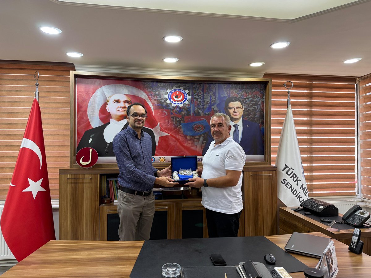 ercandereli45's tweet photo. TAFE İNTERNATİONAL TRAK. EKİP. SAN. Ve TİC. LTD. ŞTİ. A.Ş işyeri Genel Müdür Yardımcısı Sn. Ranjit KUMAR ve İ.K Müdüresi Sn. Hülya DEMİRKOL şubemize ziyarette bulunmuştur.Nazik ziyaretleri için kendilerine teşekkür ederim. 
#LiderimizUysalALTUNDAĞ
#İyikiSendikamVar 
#TürkMetal https://t.co/NLrBBCh8Eh