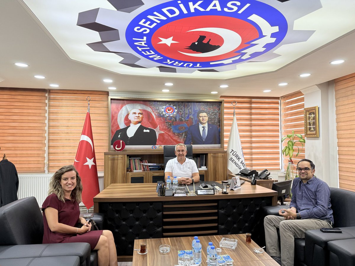ercandereli45's tweet photo. TAFE İNTERNATİONAL TRAK. EKİP. SAN. Ve TİC. LTD. ŞTİ. A.Ş işyeri Genel Müdür Yardımcısı Sn. Ranjit KUMAR ve İ.K Müdüresi Sn. Hülya DEMİRKOL şubemize ziyarette bulunmuştur.Nazik ziyaretleri için kendilerine teşekkür ederim. 
#LiderimizUysalALTUNDAĞ
#İyikiSendikamVar 
#TürkMetal https://t.co/NLrBBCh8Eh