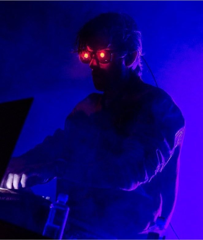 NewsWeeknd's tweet photo. Late great Kavinsky hinted that a new collaboration with The Weeknd might be coming “soon.” https://t.co/PA8Z74jLs7