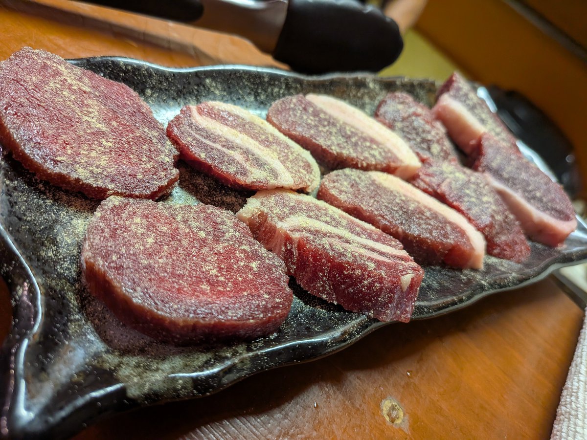 Red_sand1919's tweet photo. 鹿刺し3150🤤♡ https://t.co/OzrCl6ML9y