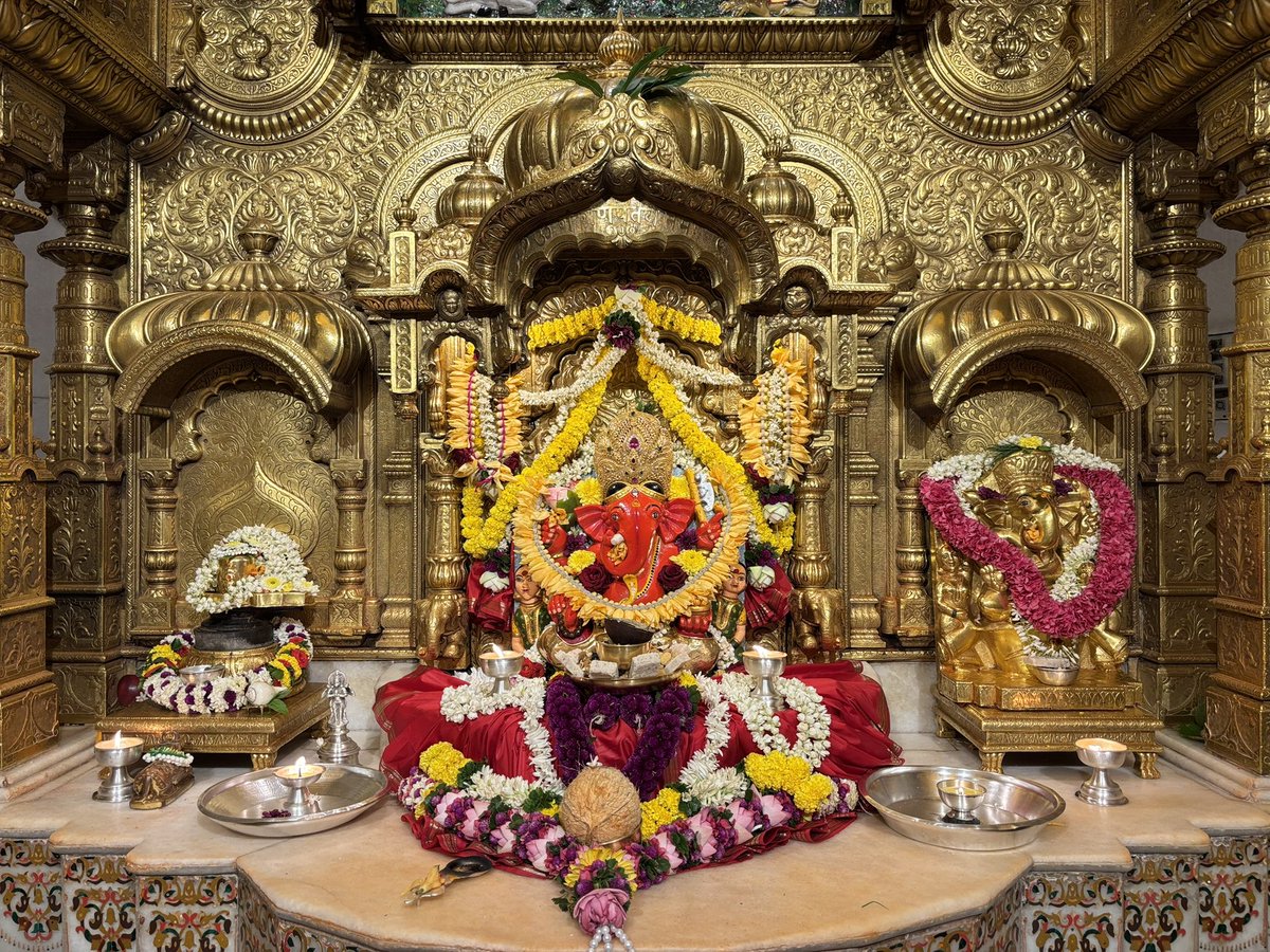 SVTMumbai's tweet photo. 🙏 गणपती  बाप्पा मोरया 🌺मंगलमूर्ती मोरया 🙏३०/०७/२०२६
🙏Ganapati Bappa Moraya 🌺 Mangalmurti Moraya  🙏30/07/2026 https://t.co/XjfakUdqTw