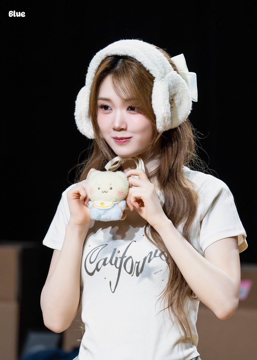 Blue_Yubin's tweet photo. 250914 HQ

#트리플에스 #공유빈
#tripleS #YuBin https://t.co/pnMSjFvbBF