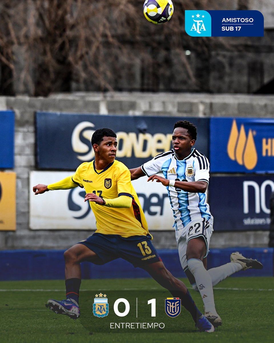 Argentina's tweet photo. 🏆 #Sub17

🗓️ #AmistosoInternacional

⚽ Argentina 🇦🇷 0 - Ecuador 🇪🇨 1

👉🏻 ¡Final de la primera mitad! https://t.co/hiVHr0NTRH