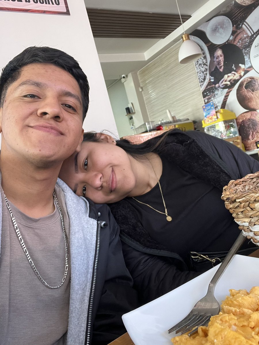 oliverpr03's tweet photo. provechooo y que sigamos conociendo pueblitos toda la vida juntos 💗 https://t.co/DNhXeCMgZH