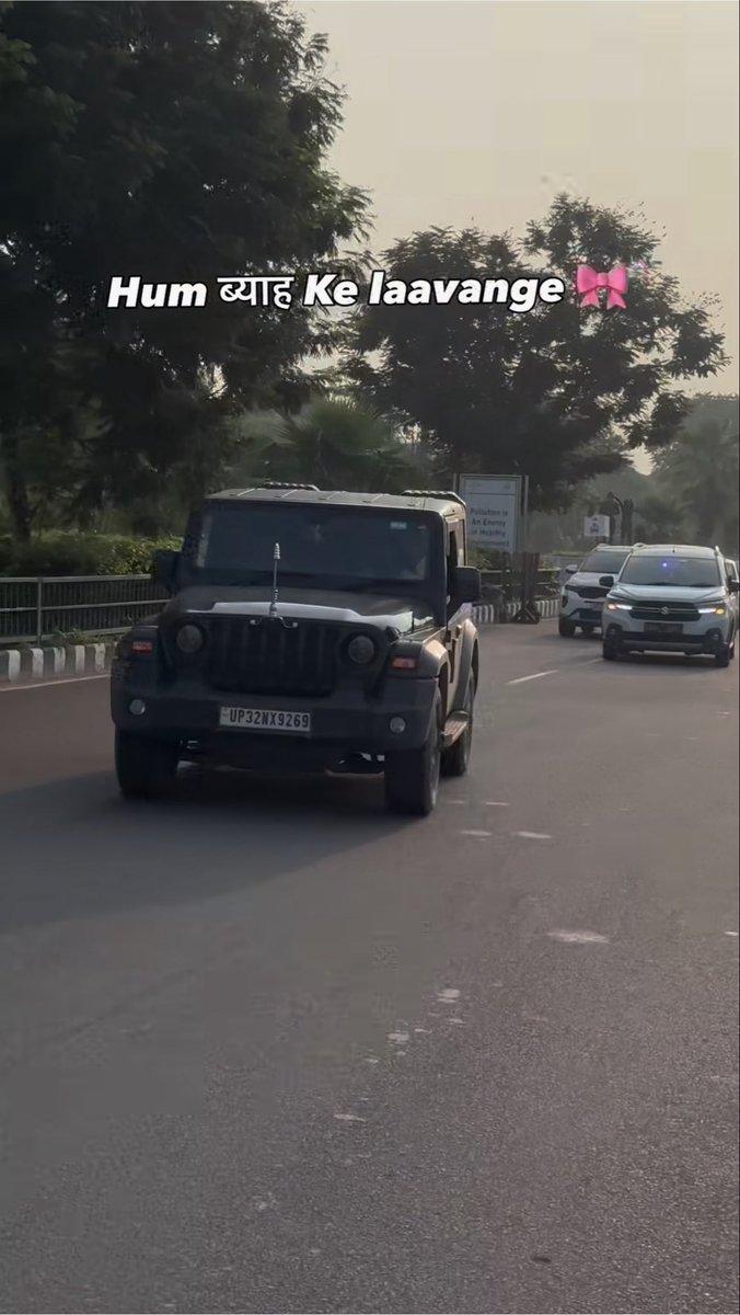 Harshvardh46537's tweet photo. UP32PK8647
UP32NX9269 #dangerdriving
@Uppolice @lkopolice @lucknowtraffic
VIRAL VIDEO: people hanging out of moving car, private car with “flasher lights and no number plate”
PLACE- Dr B.R Ambedkar memorial park, gomti nagar, Lucknow
TIME- Video uploaded “11 hours ago” https://t.co/b4shJyu9Xy