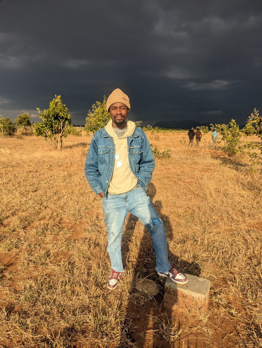 drsokoso's tweet photo. Don't buy a house with the only money you have until you cross a certain stage financially.
Buy cheap land in developing locations and wait while you're running your cash flow businesses.
#Business102 #InvestMoneyWisely #WisdomForBusiness #BuildHouses #BuildBusinesses https://t.co/KmP9jbRIuS