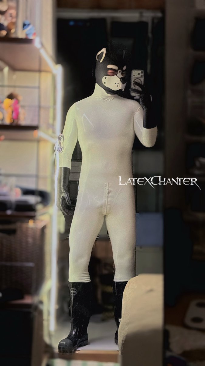 LatexChanter's tweet photo. Call me White Puppy ⚪️ https://t.co/Iu1sp14XDu