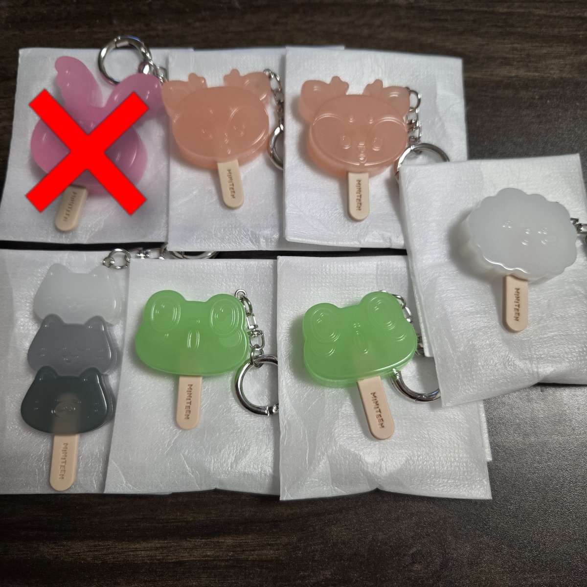 applewoonwoo's tweet photo. SEVENTEEN セブチ miniteen ミニティーン POPUP 交換 ガチャ カプセルトイ ヘアピン キーリング

譲　ジョンハン、ジョシュア、ジュン、ウジ、THE8、ミンハオ

求　めじるし：エスクプス

都内手渡し、郵送交換
難しいかと思いますがお気軽にお声がけください https://t.co/R4ot1fSvYM