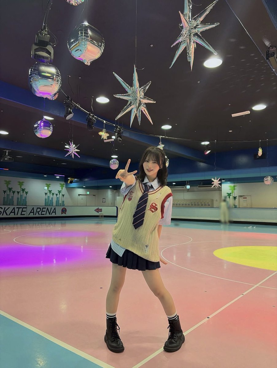 idoluv_s2's tweet photo. 江角怜音さんの左手を感知🌟 https://t.co/YhpxixCl6R