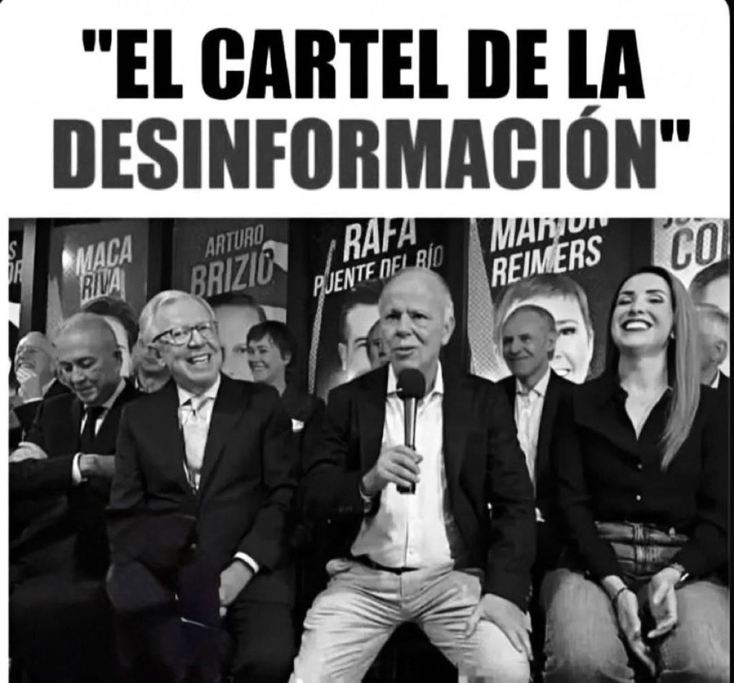 luzma777's tweet photo. En el pasado que tanto añoran los #derefachos del #NarcoPRIAN Sus "comunicadores aduladores opino-logos y cómplices" Recibían muchos beneficios les compraban sus revistas y se vendían al kilo para hacer piñatas Se pavoneaban como los muy muy Y no lo eran Pura bazofia #chayoteros https://t.co/Ulg1OD8BBD