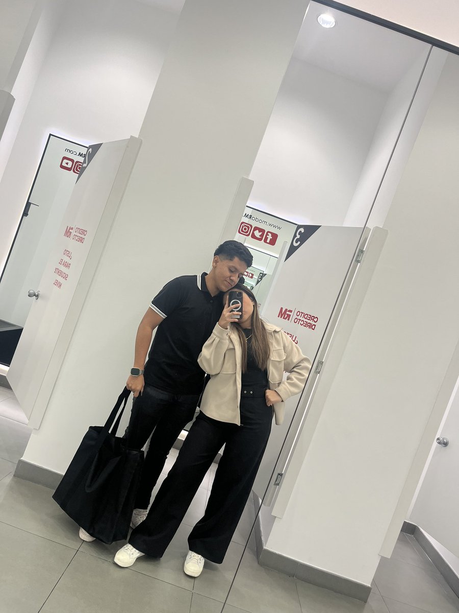 oliverpr03's tweet photo. amo compartir las cosas que me gustan contigo, gracias por enseñarme tanto, por demostrarme tanto y por amarme tanto, como dijo mi superhéroe favorito “tu eres mi camino y siempre vas a ser mi camino” te amo con todo mi corazón, mi chinita linda. 💗🕸️ https://t.co/Scs7NDMeIA