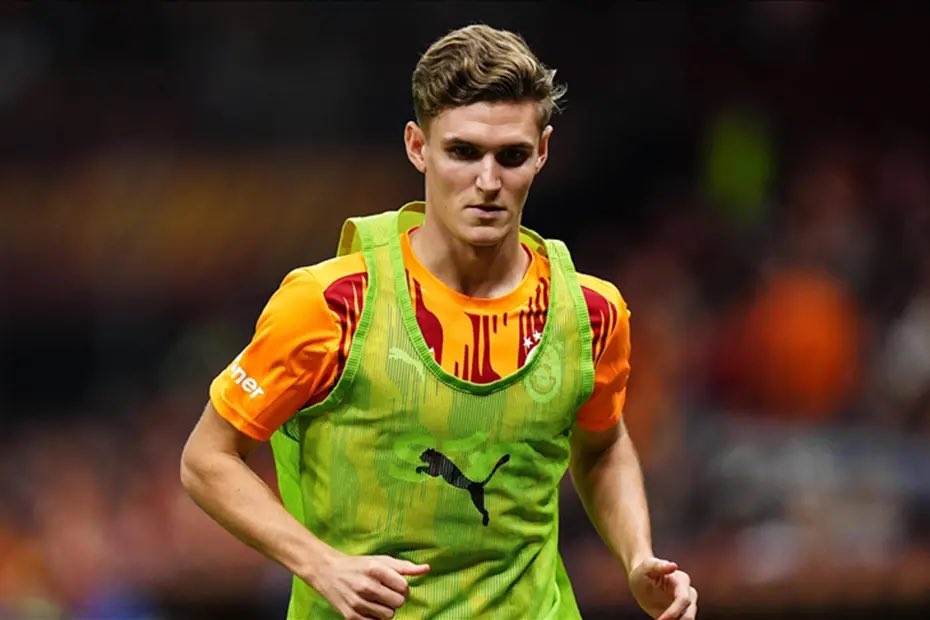 GStime_'s tweet photo. Elias Jelert dans le viseur du HAC 🇫🇷 👀 
Les Havrais veulent faire venir le jeune Danois en prêt sec de 1 an, les discussions avec Galatasaray ont commencé. 💛❤️ https://t.co/9hTDjXdmGf