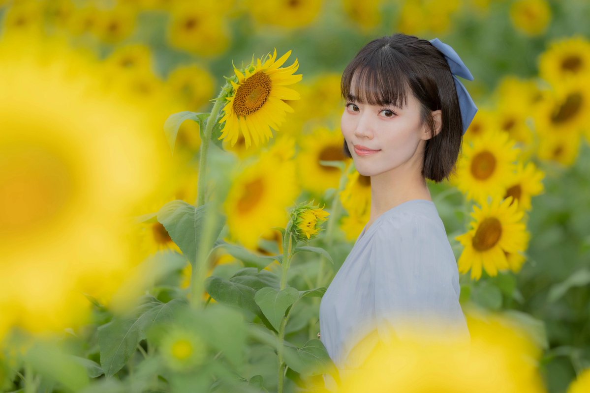 SayakAkira's tweet photo. フォロワー聞いてフォロワー
衣装に重課金すぎて他を節約しまくっている貧困民ワイ、服を持っていなさ過ぎてどのシチュでもいつも同じ服を着てしまう…… https://t.co/nqODKrVi9W